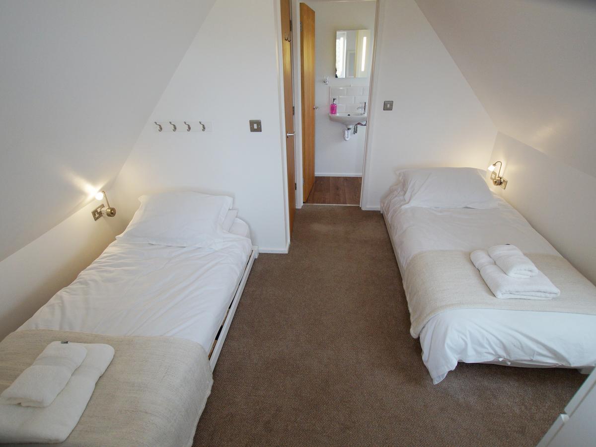 Beautiful Cotswold View Apartment Bourton-on-the-Water Екстериор снимка